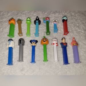 PEZ Dispenser Lot of 14 Mixed Characters Star Wars Disney SpongeBob Superman Etc